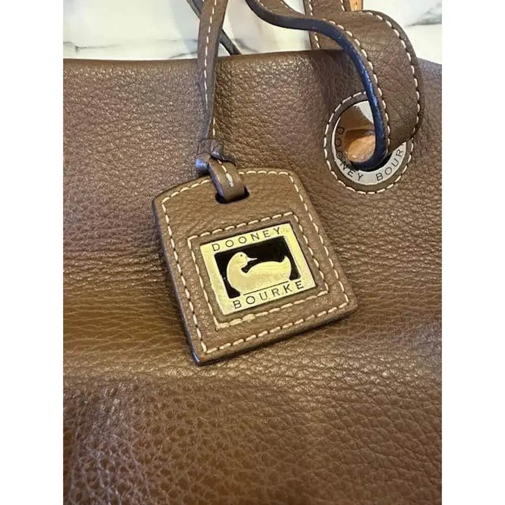 Dooney & Bourke Medium East West Grommet Shopper Tote Shoulder Bag EUC